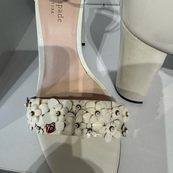 Kate Spade White paradisi Floral Heels - Picture 3 of 7